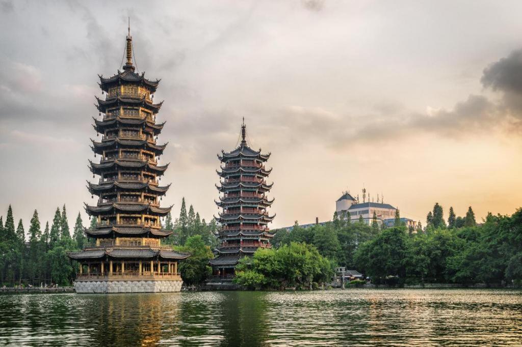 Grand Bravo Guilin Hotel Eksteriør billede